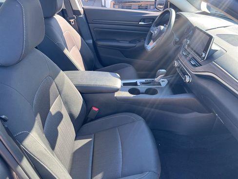 Certified 2025 Nissan Altima 2.5 SV image 19