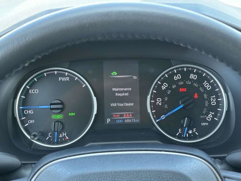 Used 2020 Toyota RAV4 XLE w/ Convenience Package AWD/4WD image 24