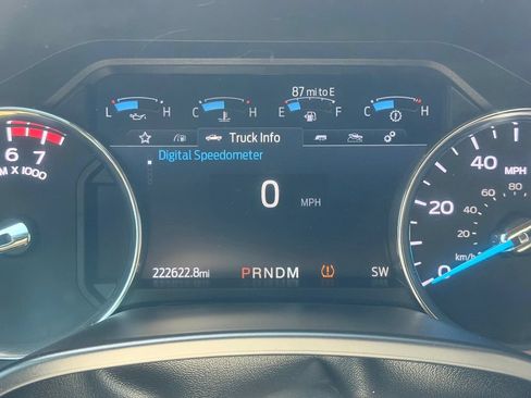 Used 2022 Ford F350 Lariat w/ FX4 Off-Road Package AWD/4WD image 24