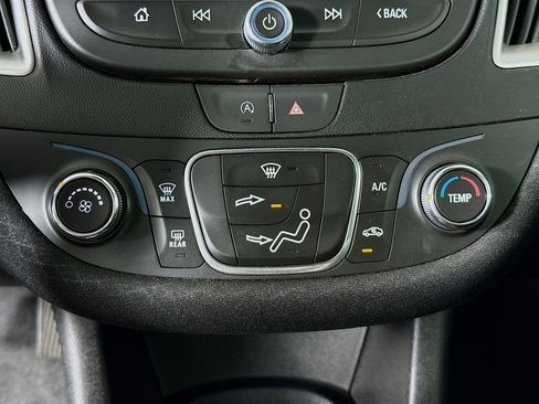 Used 2024 Chevrolet Malibu LS image 17