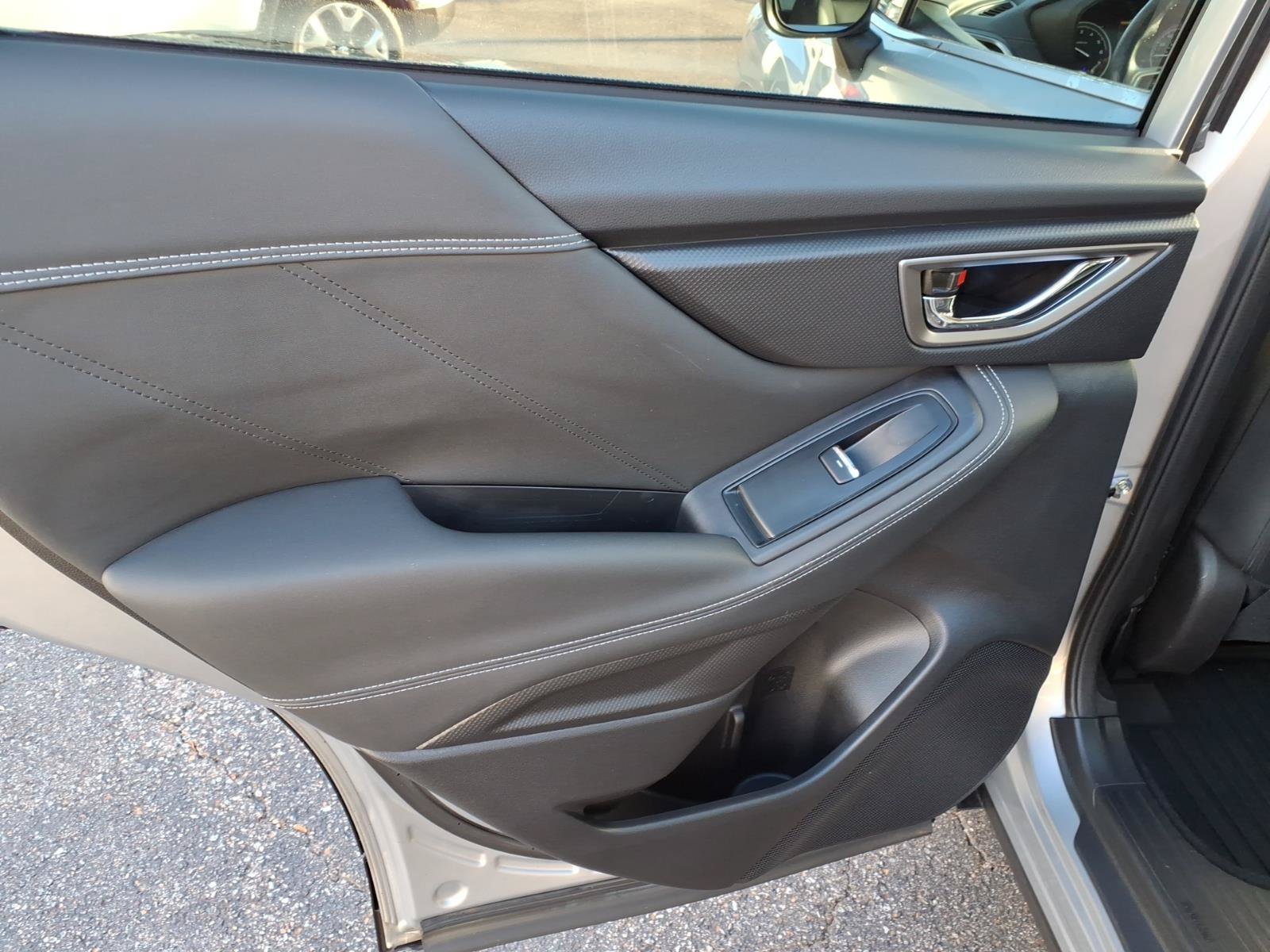 Used 2019 Subaru Forester Limited AWD/4WD image 8