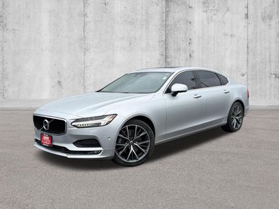 Used 2018 Volvo S90 T5 Momentum w/ Convenience Package