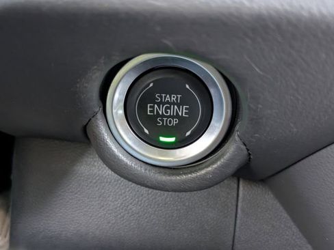 Used 2025 Chevrolet Tahoe LT AWD/4WD image 33