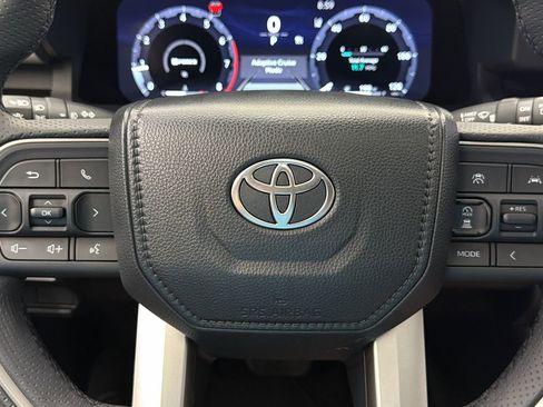 Used 2026 Toyota 4Runner TRD Off-Road Premium AWD/4WD image 28