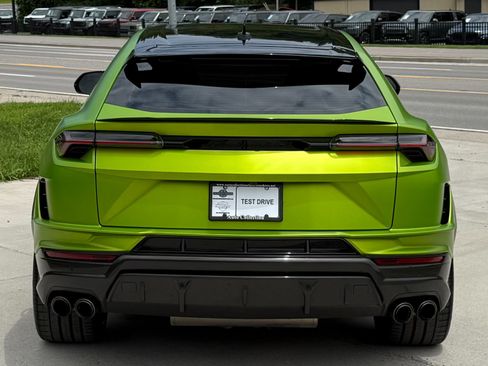 Used 2023 Lamborghini Urus Performante AWD/4WD image 6