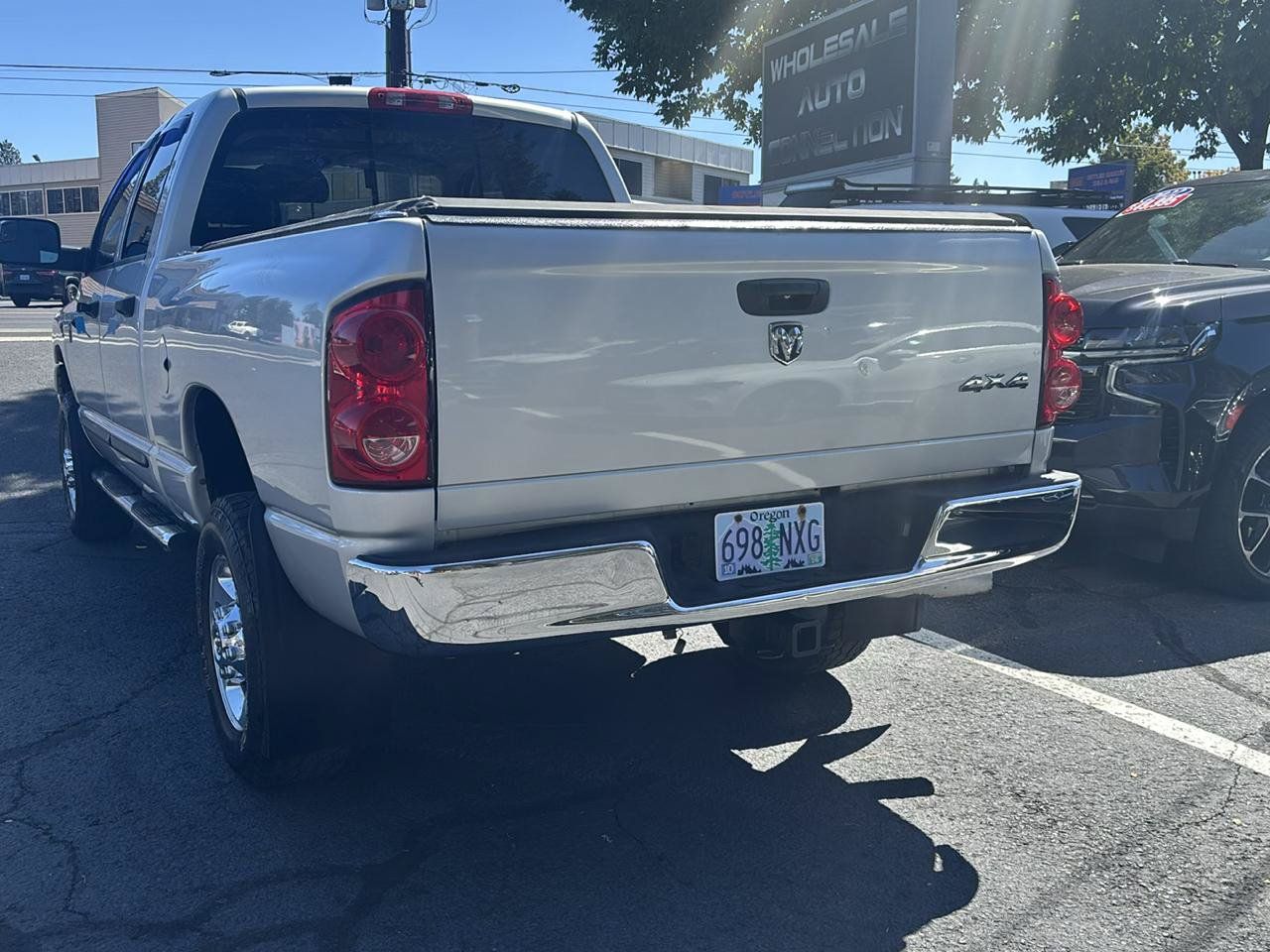 Used 2007 Dodge Ram 3500 Truck SLT w/ Navigation Convenience Group AWD/4WD image 4