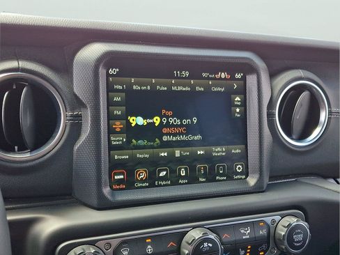 Used 2023 Jeep Wrangler Unlimited Sahara w/ Cold Weather Group AWD/4WD image 17