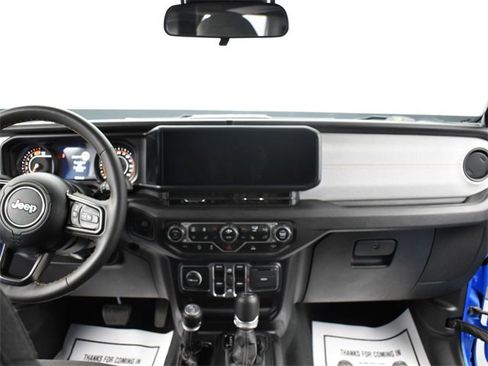 Used 2024 Jeep Wrangler Sport S image 9