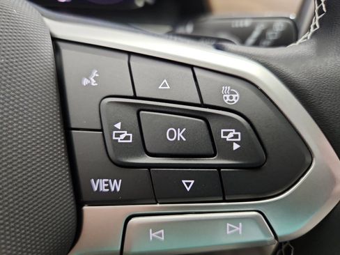 New 2026 Volkswagen Atlas SE image 13