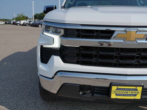 Used 2023 Chevrolet Silverado 1500 LT w/ Protection Package AWD/4WD image 3
