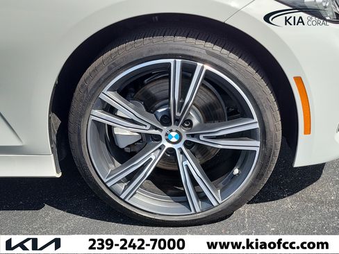 Used 2024 BMW 330i xDrive Sedan w/ Convenience Package AWD/4WD image 7