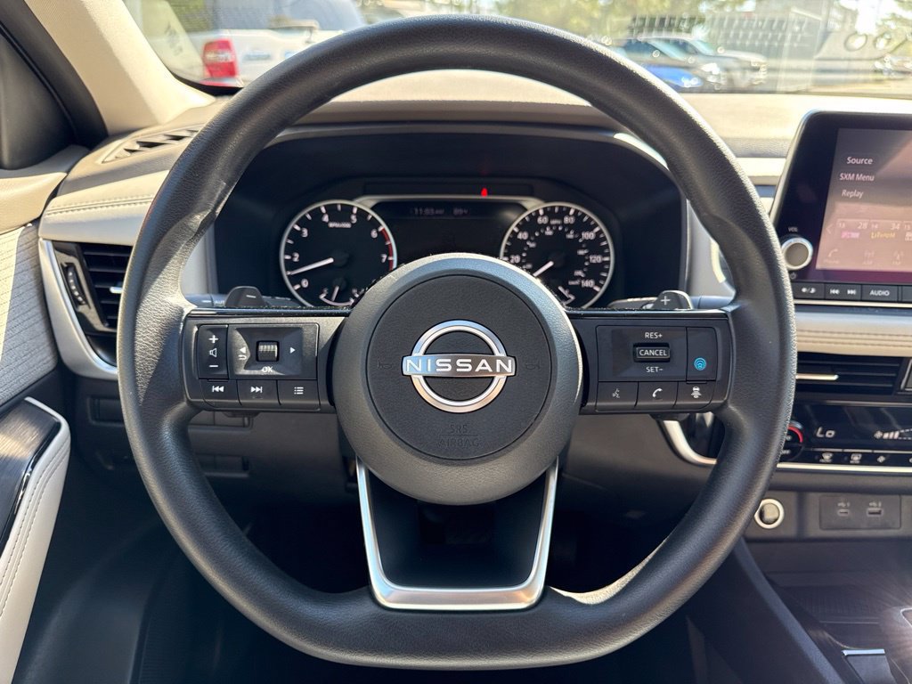 Used 2023 Nissan Rogue SV AWD/4WD image 19
