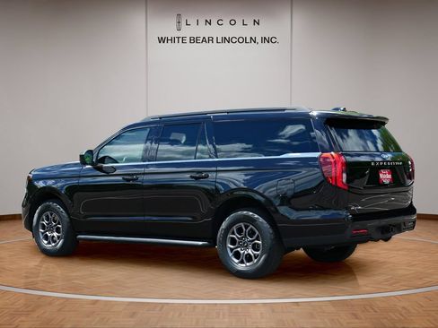 Used 2025 Ford Expedition Max Active AWD/4WD image 7