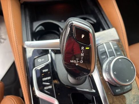 Used 2018 BMW 640i Gran Turismo xDrive image 18