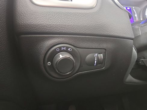 Used 2019 Jeep Compass Sport image 23