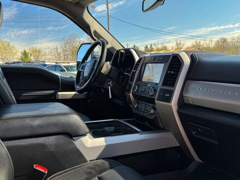 Used 2021 Ford F350 Lariat w/ Chrome Package AWD/4WD image 16