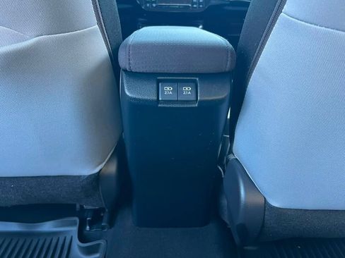 Used 2022 Toyota Prius LE FWD image 24