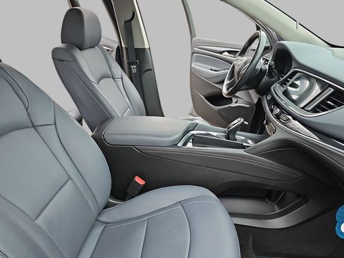 Used 2020 Buick Enclave Essence w/ Sound and Sites Package image 13