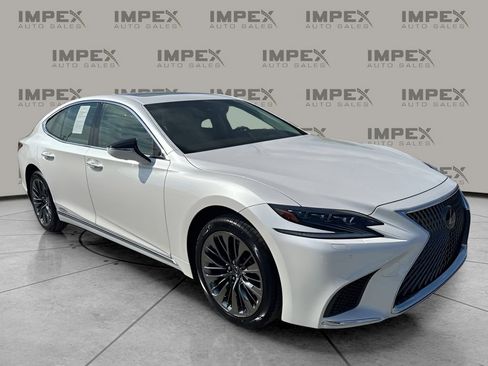 Used 2018 Lexus LS 500h w/ Luxury Package image 7