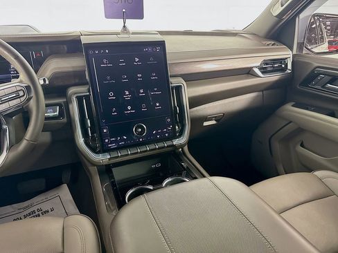 Used 2025 GMC Yukon Elevation w/ LPO, Floor Liner Package AWD/4WD image 27
