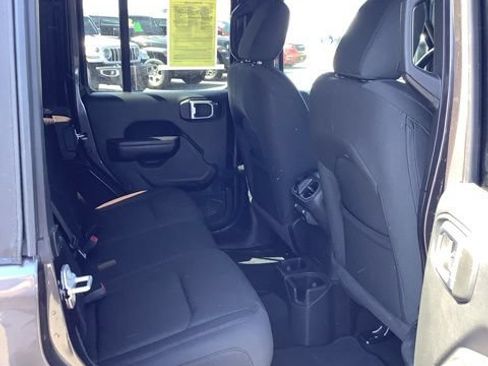 Certified 2022 Jeep Wrangler Unlimited Sport AWD/4WD image 20