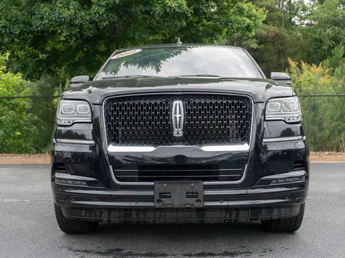 Used 2022 Lincoln Navigator L Reserve RWD image 6