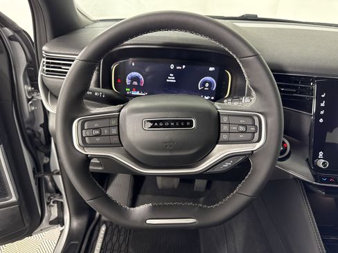 New 2025 Jeep Wagoneer 4WD w/ Convenience Group I image 16