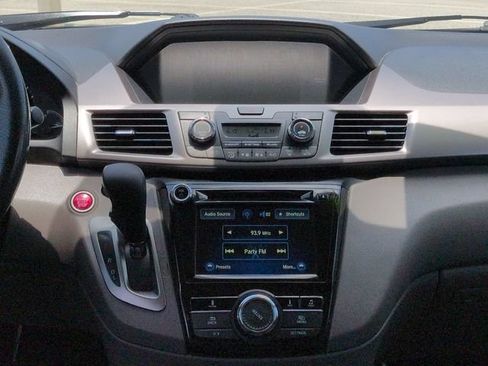 Used 2016 Honda Odyssey EX-L image 18