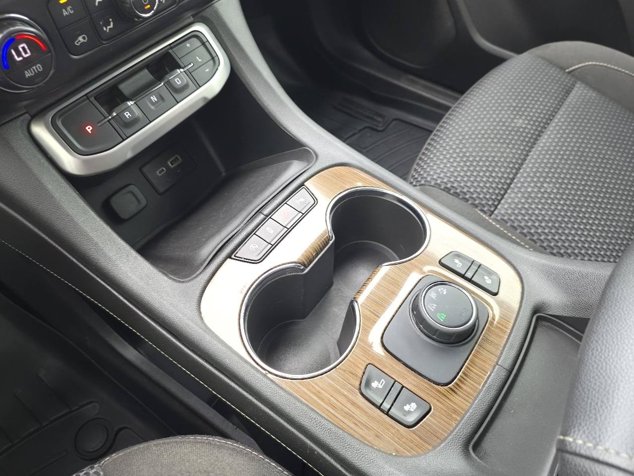 Used 2020 GMC Acadia SLE w/ Driver Convenience Package AWD/4WD image 39