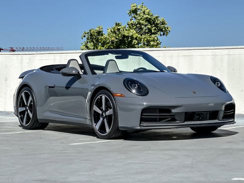 Used 2026 Porsche 911 Carrera RWD image 10