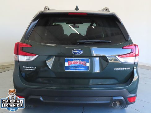 Used 2022 Subaru Forester Limited image 5