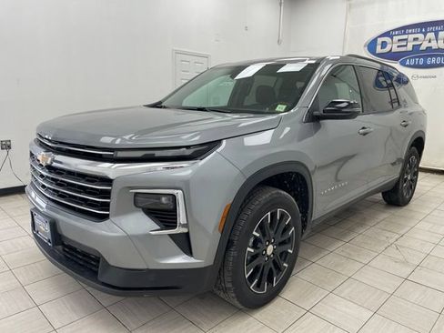 New 2026 Chevrolet Traverse LT w/ Sun and Wheel Package AWD/4WD image 19