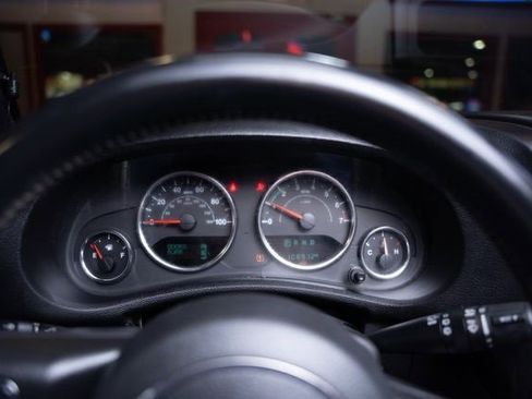 Used 2017 Jeep Wrangler Unlimited Sport image 20