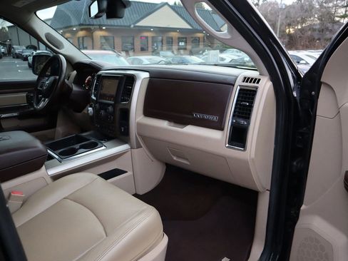 Used 2014 RAM 1500 Laramie w/ Convenience Group image 15