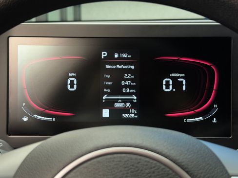 Used 2024 Kia Sportage LX image 17