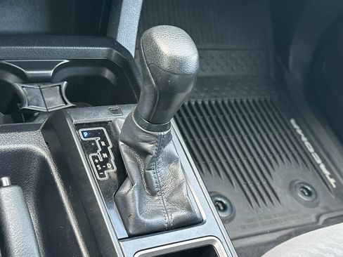 Used 2020 Toyota Tacoma SR image 21