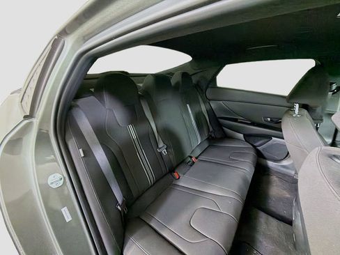 Used 2025 Hyundai Elantra Sport FWD image 26