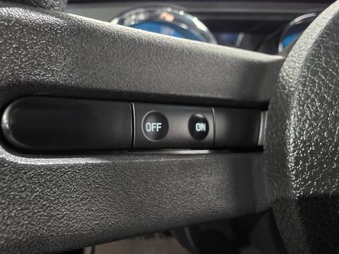 Used 2012 Ford Mustang Coupe image 4