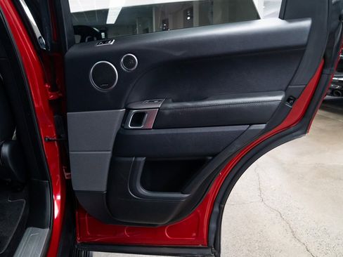 Used 2018 Land Rover Range Rover Sport HSE image 22