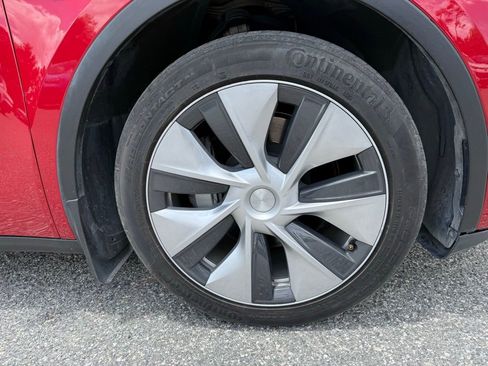 Used 2023 Tesla Model Y Long Range AWD/4WD image 7