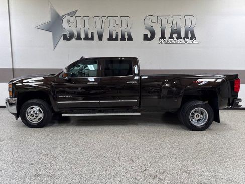 Used 2019 Chevrolet Silverado 3500 LTZ w/ Duramax Plus Package image 5