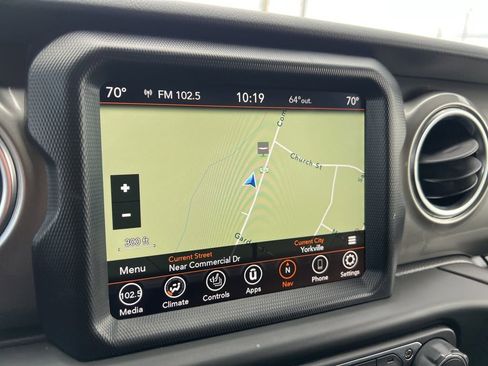 Used 2020 Jeep Wrangler Unlimited Sahara AWD/4WD image 13