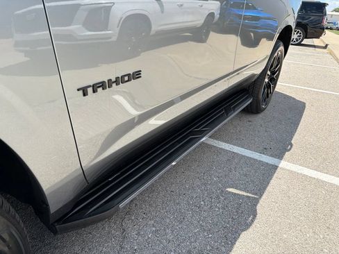 Used 2024 Chevrolet Tahoe High Country AWD/4WD image 11