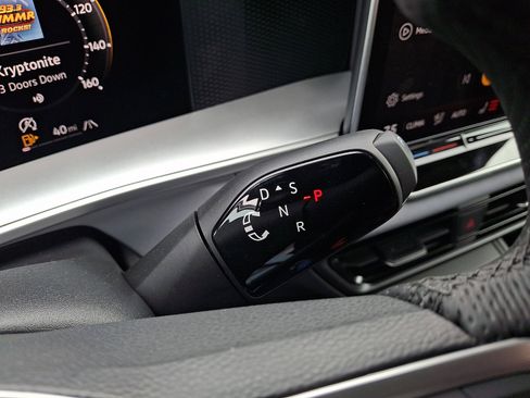 New 2026 Volkswagen Tiguan SE R-Line AWD/4WD image 11