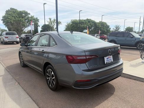 Used 2024 Volkswagen Jetta S FWD image 7