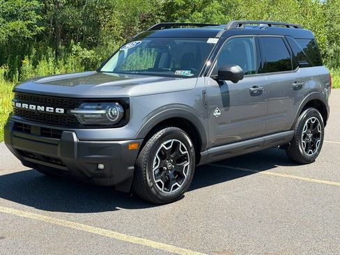 Certified 2025 Ford Bronco Sport Outer Banks w/ Outer Banks Tech Package+ AWD/4WD image 32