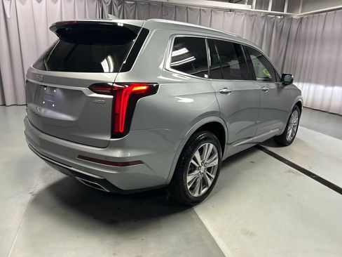 Used 2024 Cadillac XT6 Premium Luxury w/ Technology Package AWD/4WD image 7
