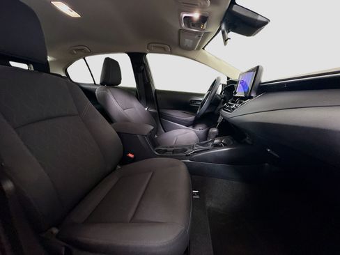 Used 2023 Toyota Corolla LE FWD image 28