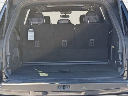 New 2025 Ford Expedition Platinum w/ Stealth Performance Package AWD/4WD image 9