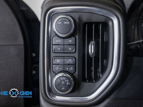 Used 2023 GMC Sierra 2500 AT4 w/ AT4 Preferred Package AWD/4WD image 13